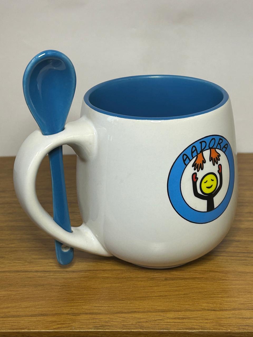 Caneca Azul com Colherzinha - Aadora - Design Exclusivo com Logo Adesivada
