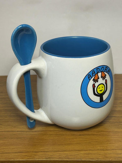 Caneca Azul com Colherzinha - Aadora - Design Exclusivo com Logo Adesivada